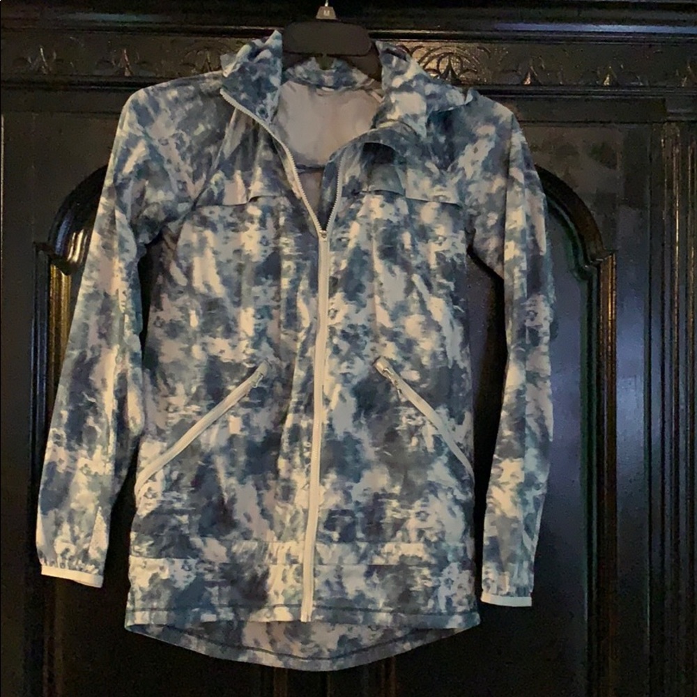 Lululemon Pack-it-up Pack-it-in Raincoat